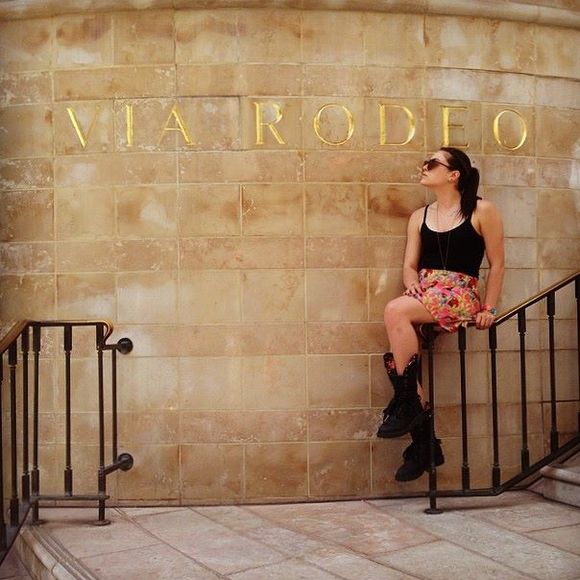 Meet your Posher, Taylor - Picture 1 of 1